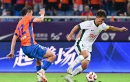 抢疯了！京鲁大战票价涨到1300仍一票难求，球迷期待再现6球大胜